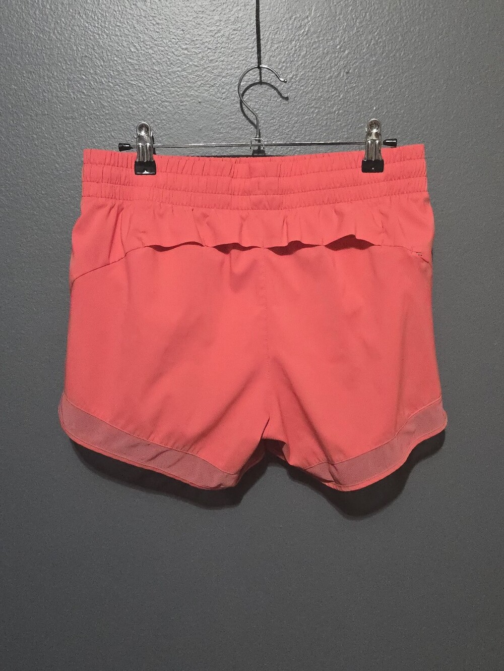 Athleta Mesh Racer Run Mid Rise 4" Shorts - Pink - Picture 5 of 8